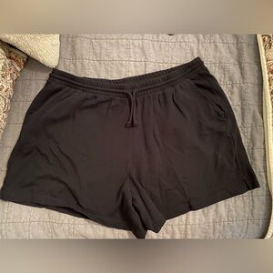 Old Navy Black Pull-On Elastic Waist Shorts